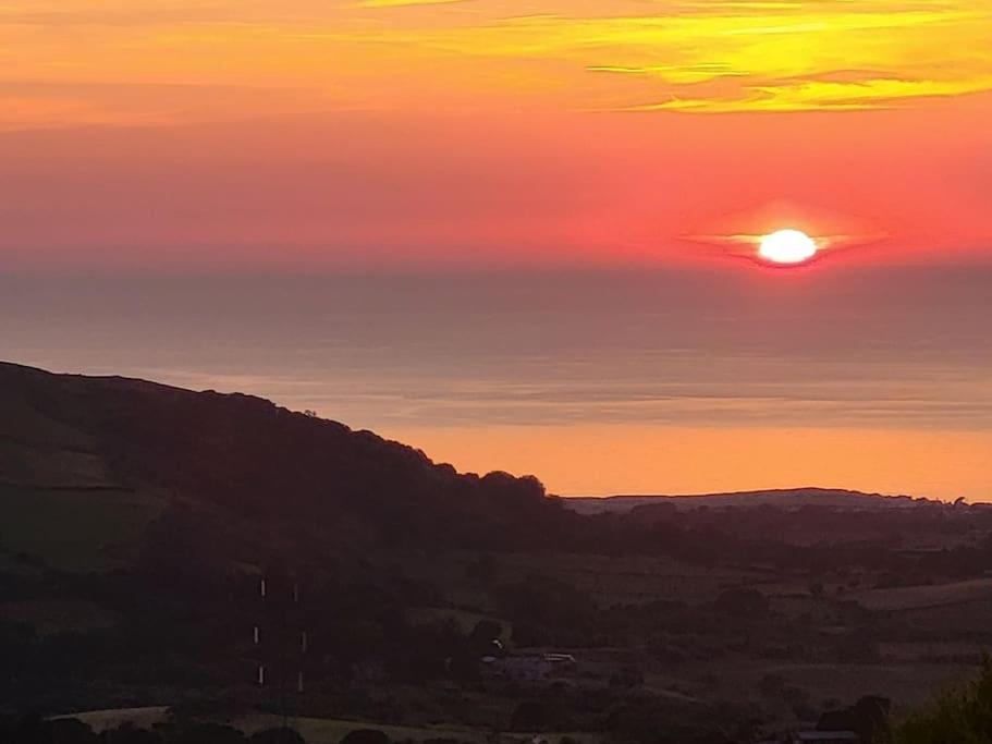 Amazing Coastal & Sunset Views In Eryri Βίλα Llanllyfni Εξωτερικό φωτογραφία